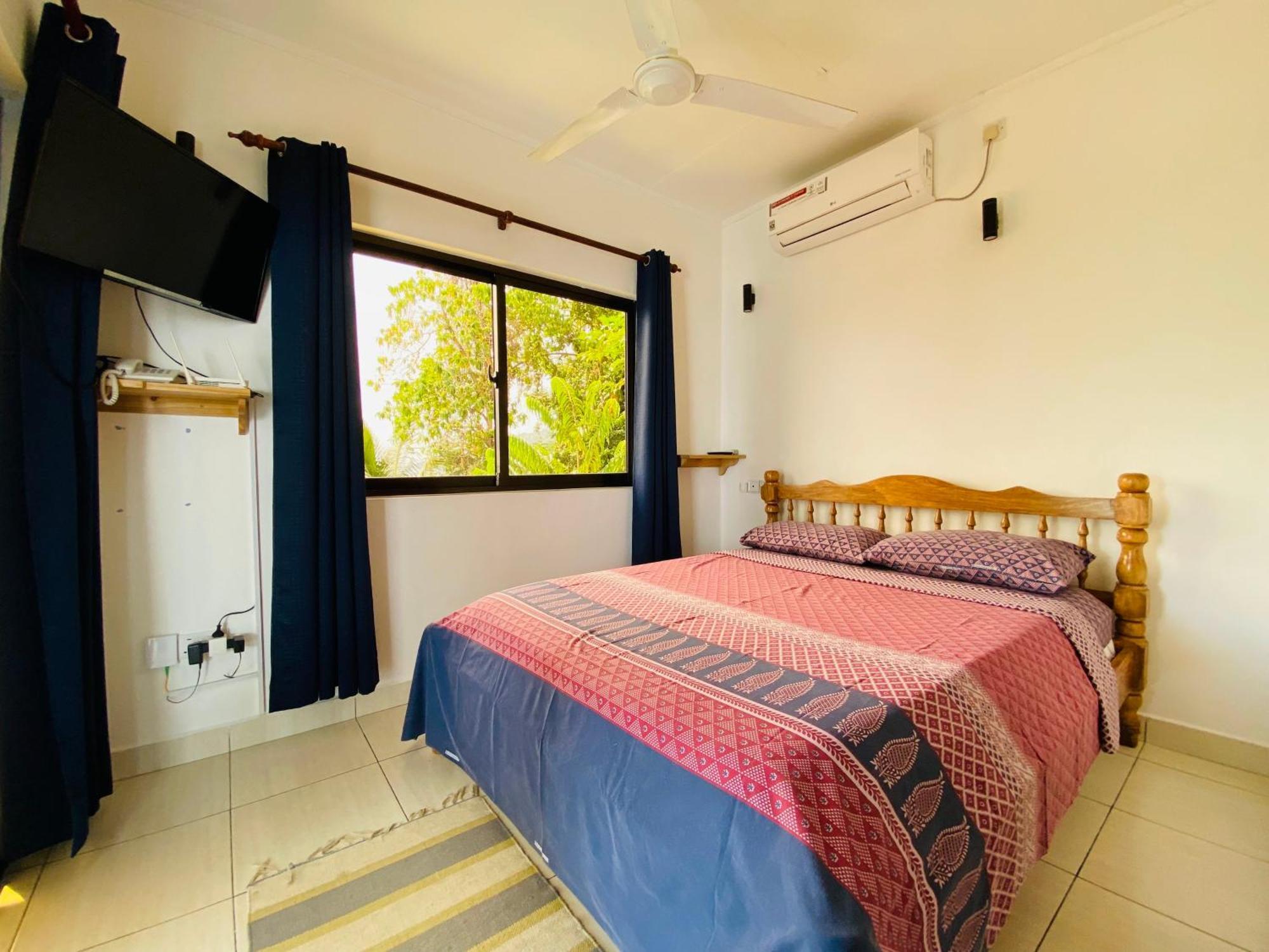 Oceanic View Apartments Beau Vallon  Exterior photo