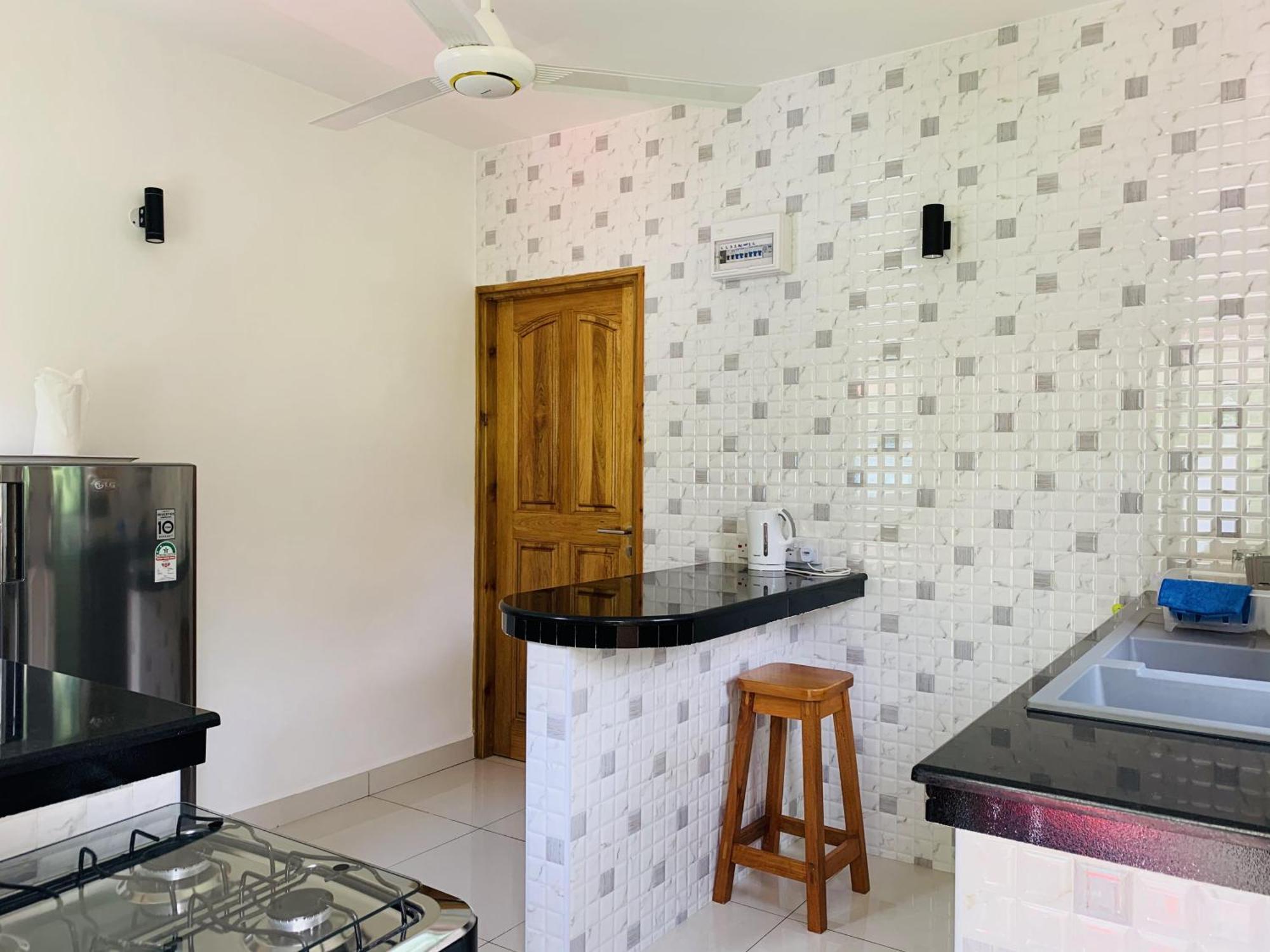 Oceanic View Apartments Beau Vallon  Exterior photo