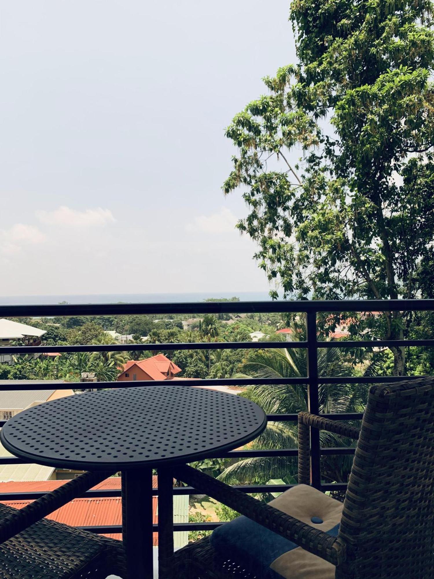 Oceanic View Apartments Beau Vallon  Exterior photo